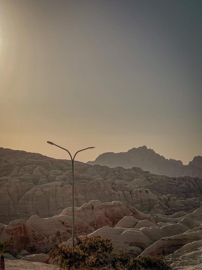 Petra Jewel Luxury Hotel Wadi Musa Exteriör bild